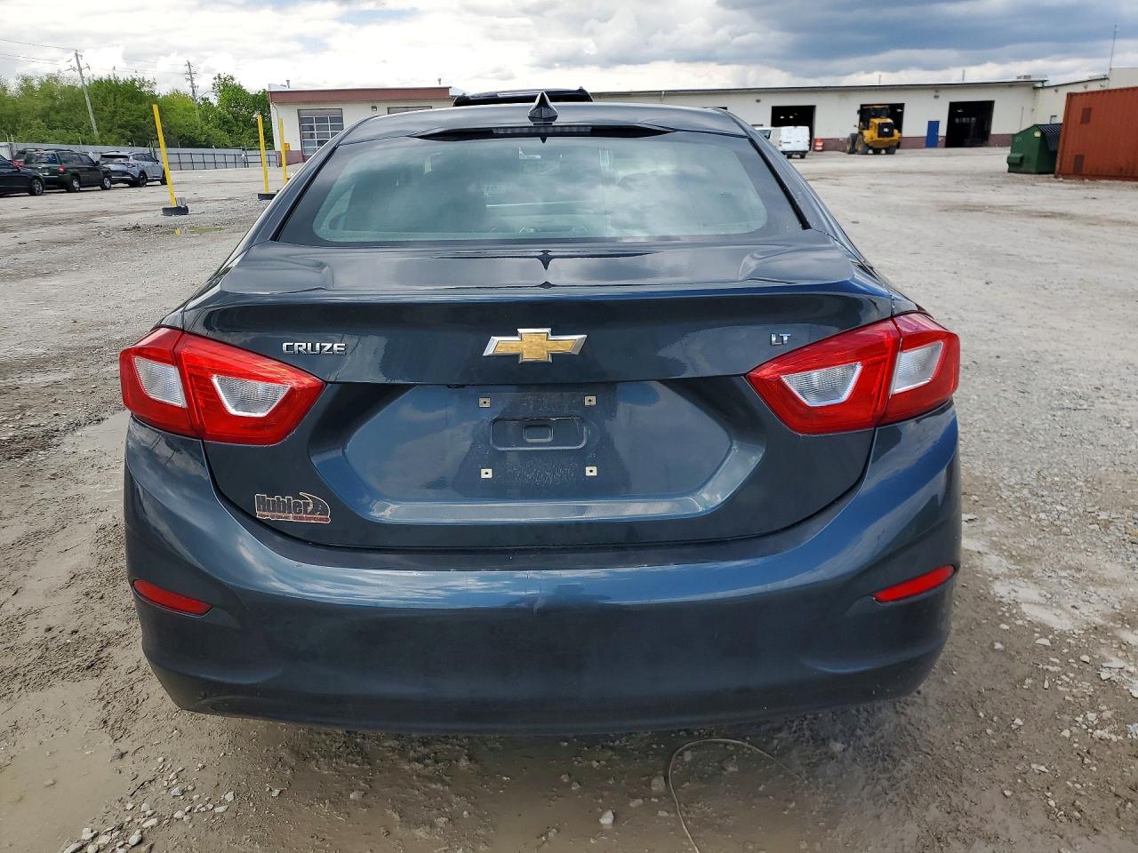 2017 CHEVROLET CRUZE