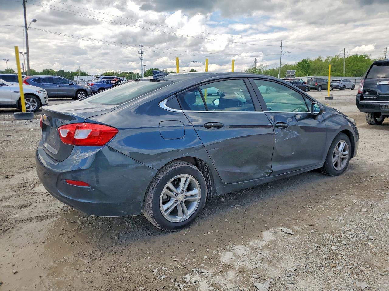 2017 CHEVROLET CRUZE