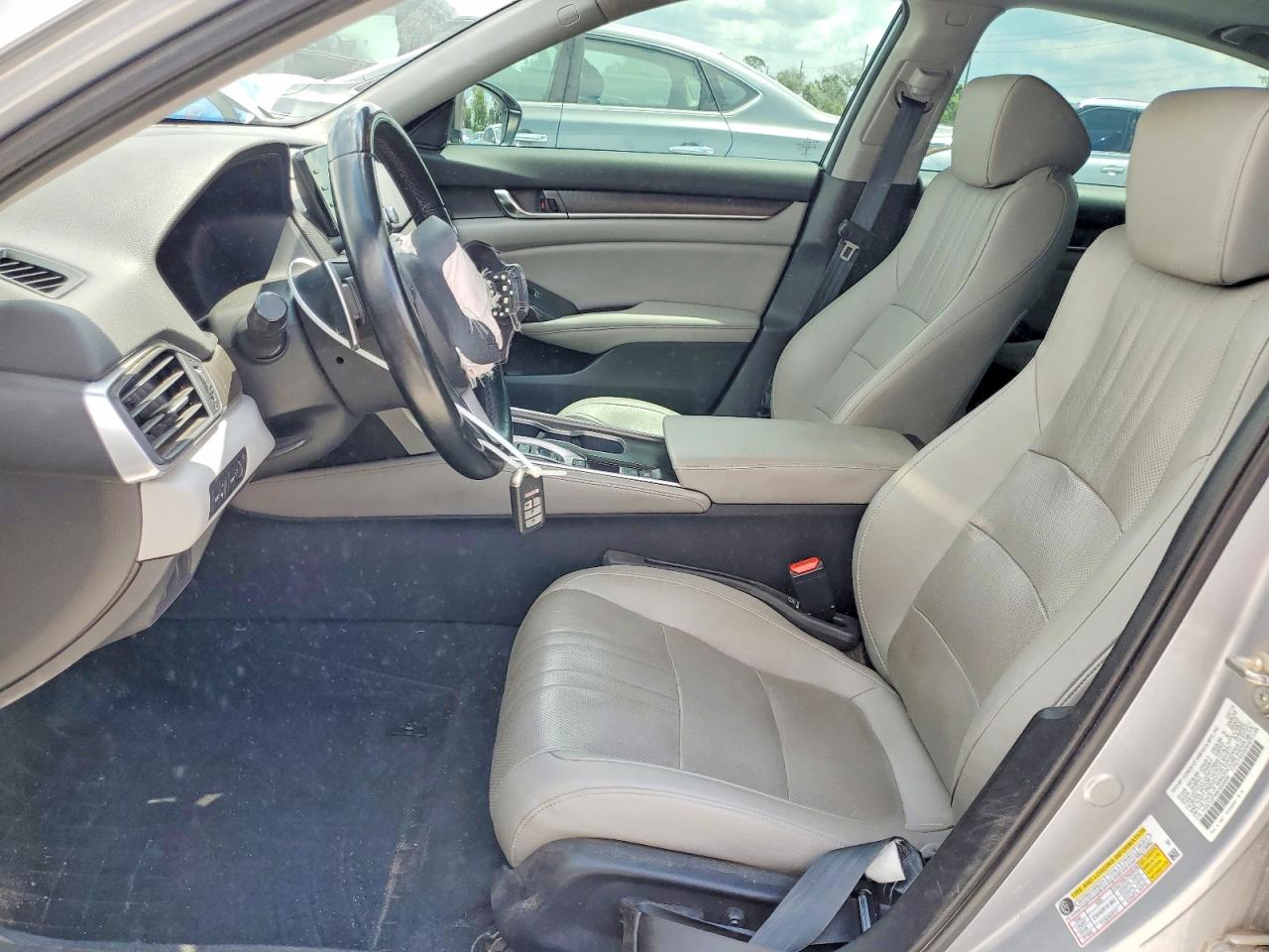 2019 HONDA ACCORD