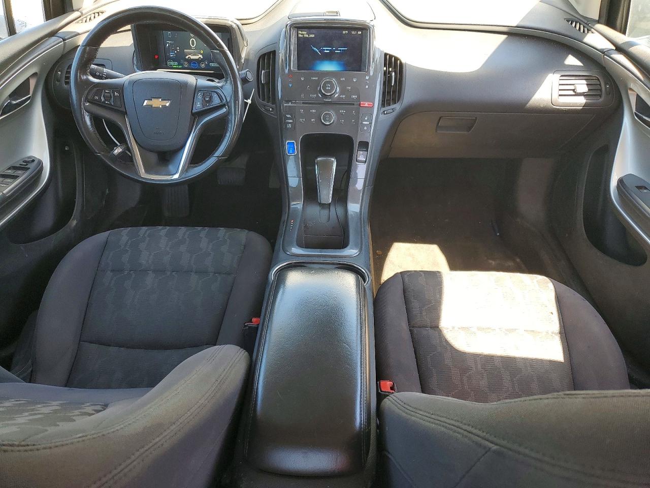 2015 CHEV VOLT