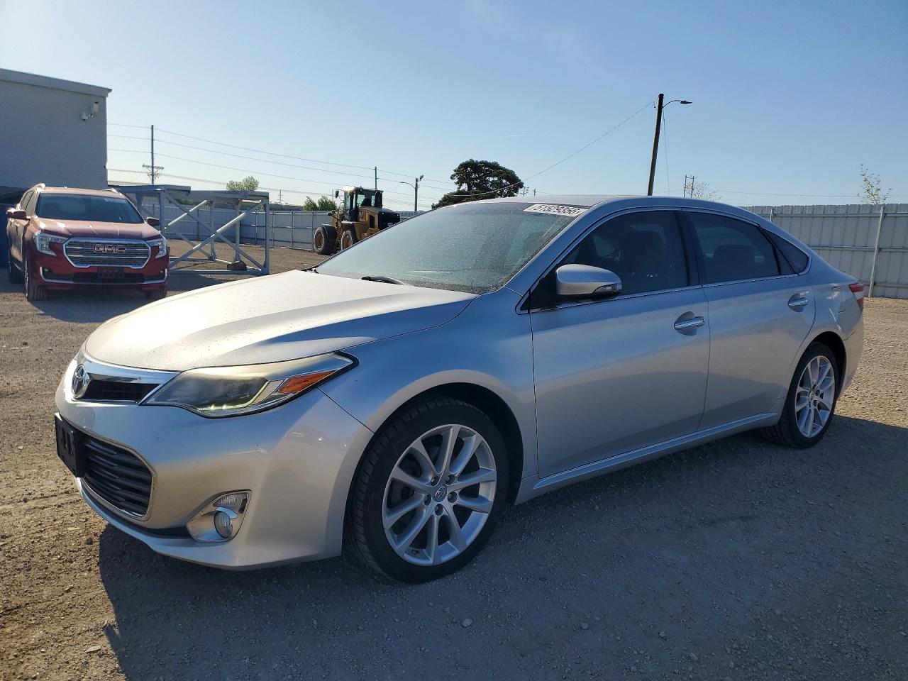 2013 TOYOTA AVALON
