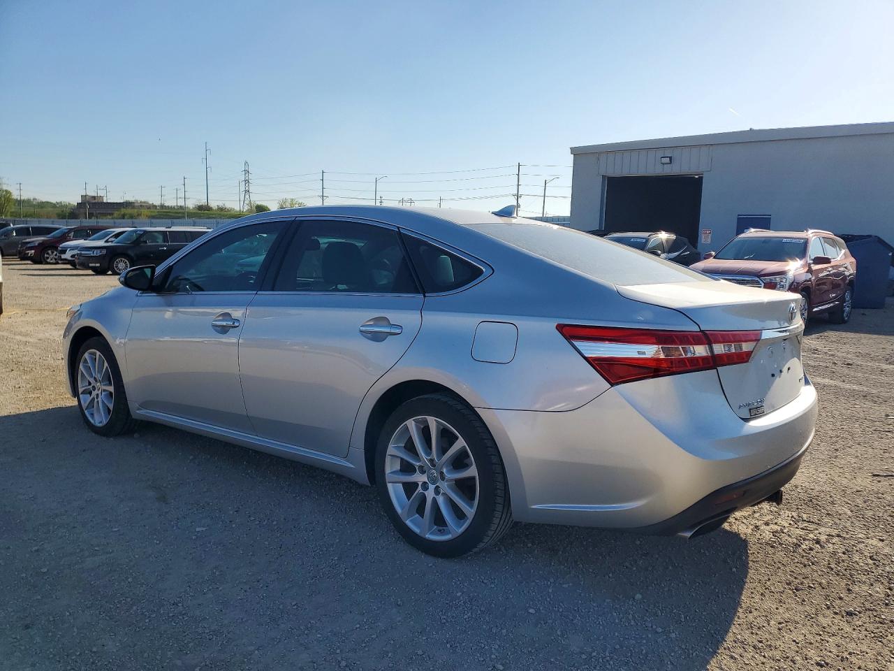 2013 TOYOTA AVALON