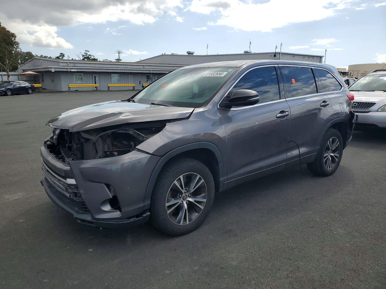 2018 TOYOTA HIGHLANDER