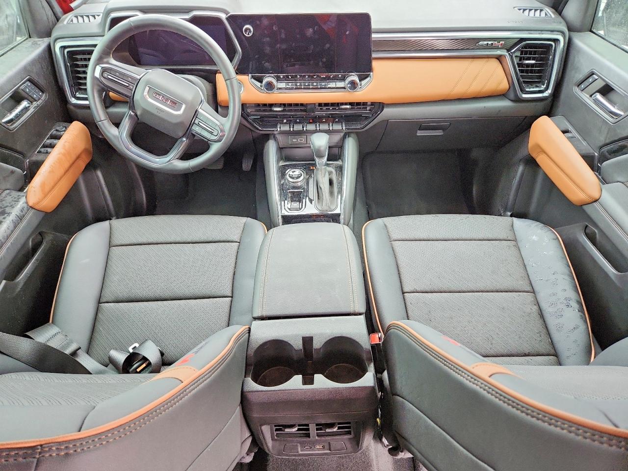 2024 GMC CANYON