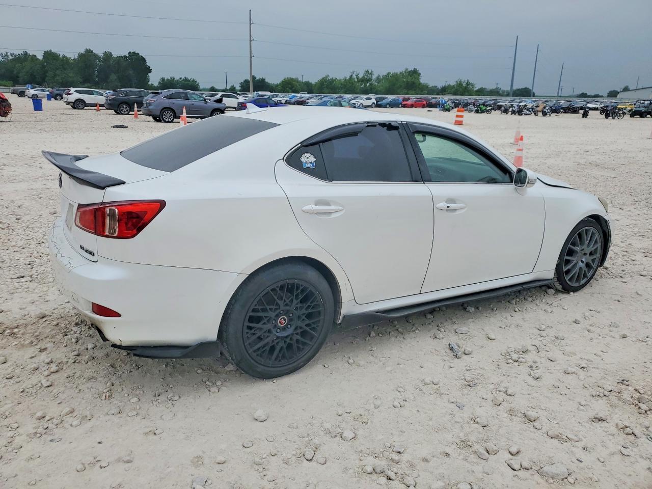 2011 LEXUS IS
