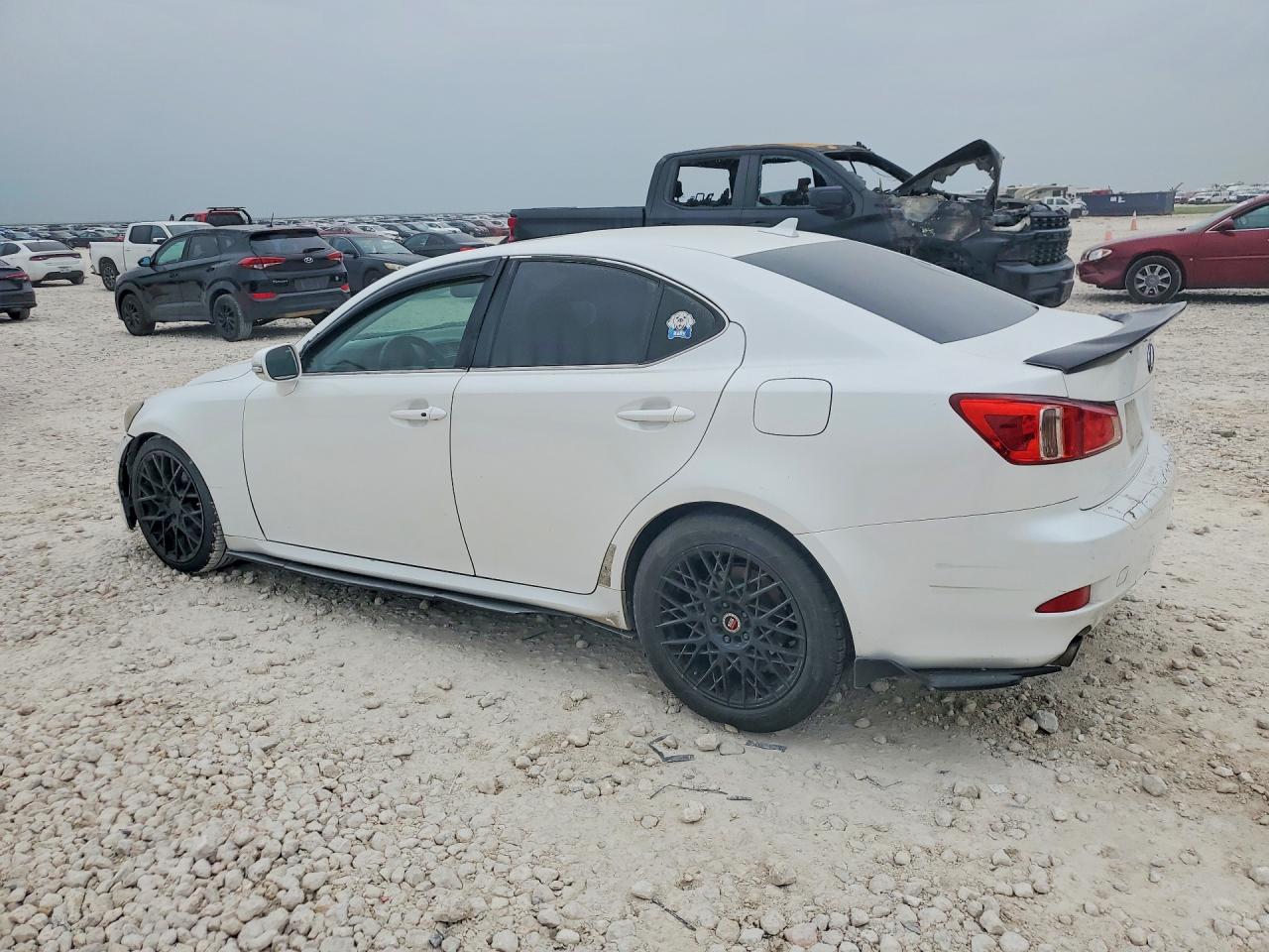 2011 LEXUS IS