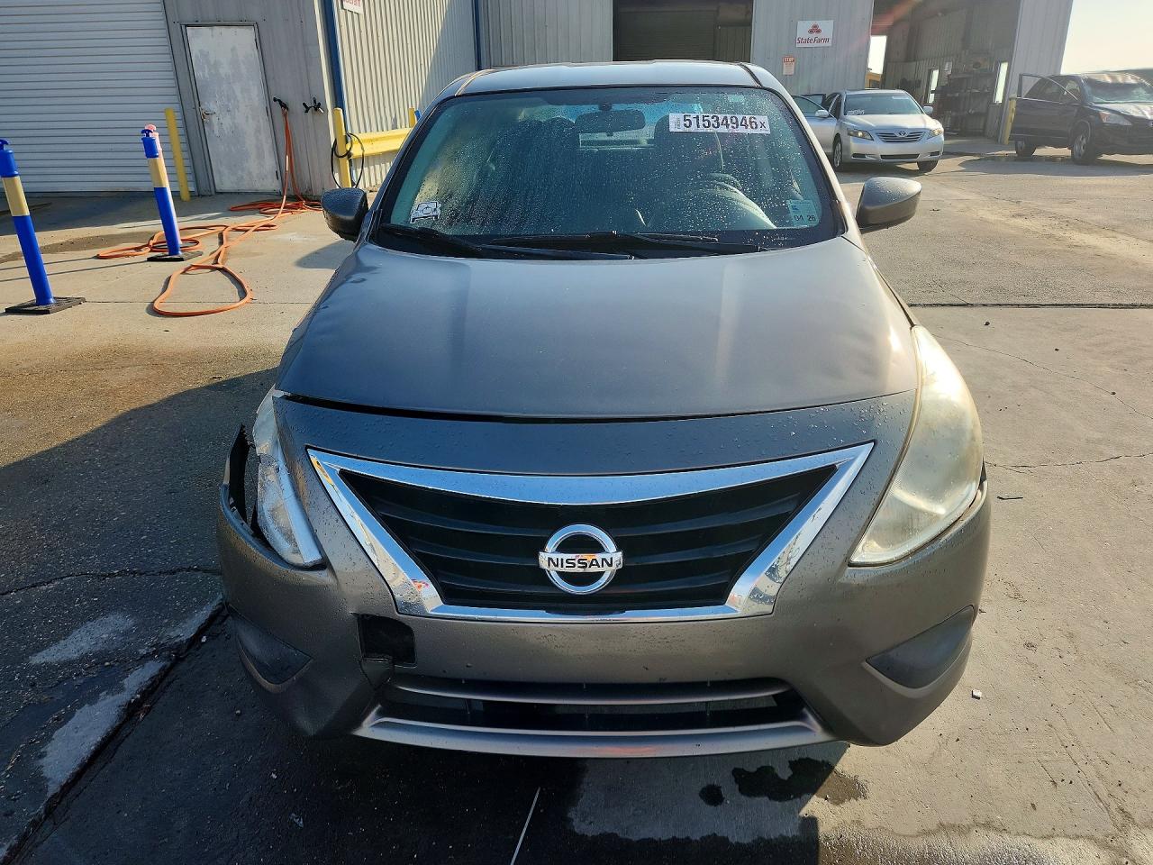 2017 NISSAN VERSA