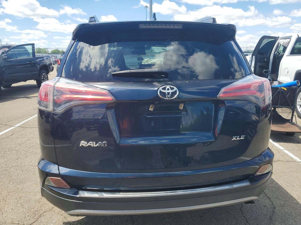 2018 TOYOTA RAV4
