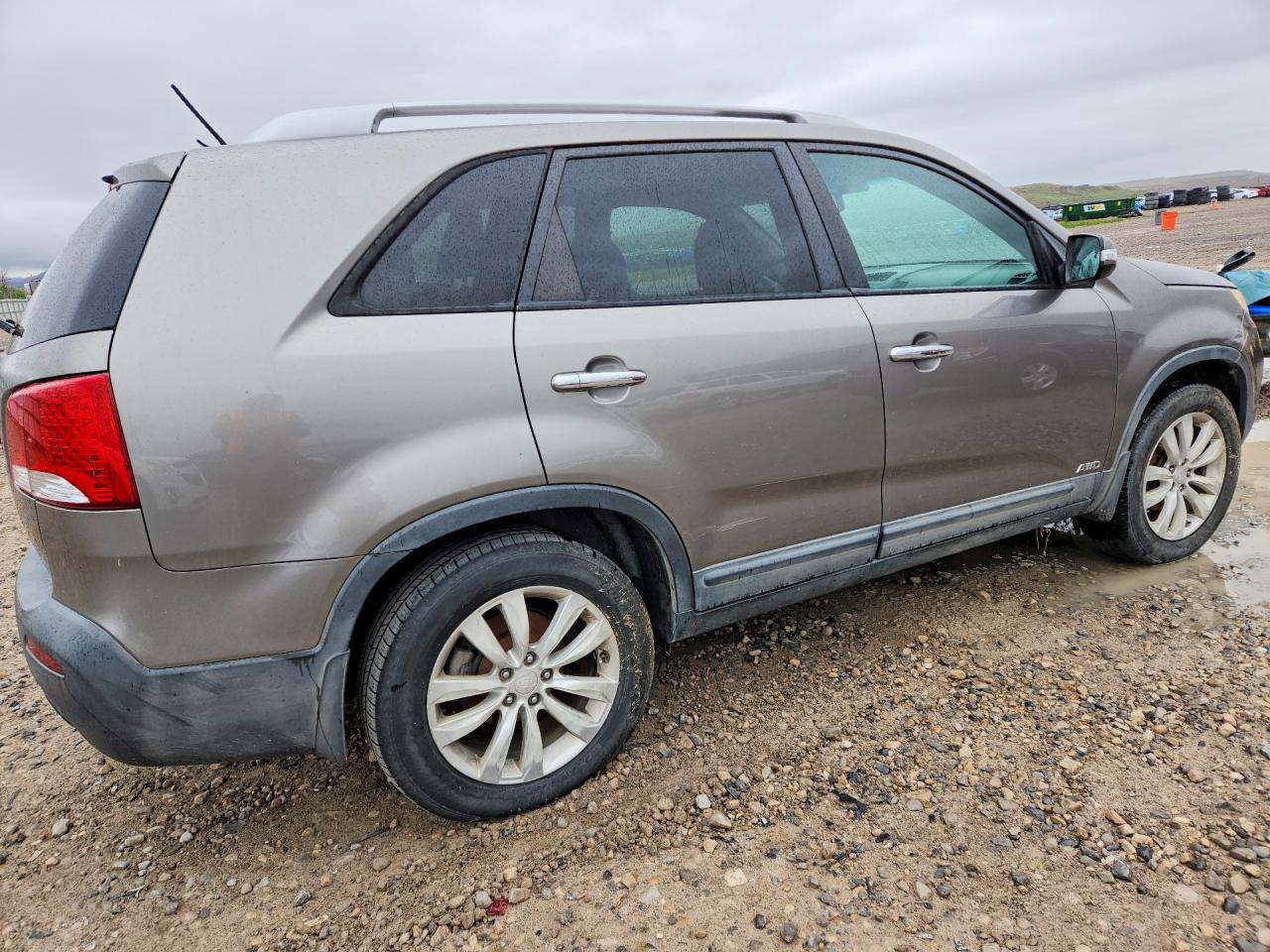 2011 KIA SORENTO