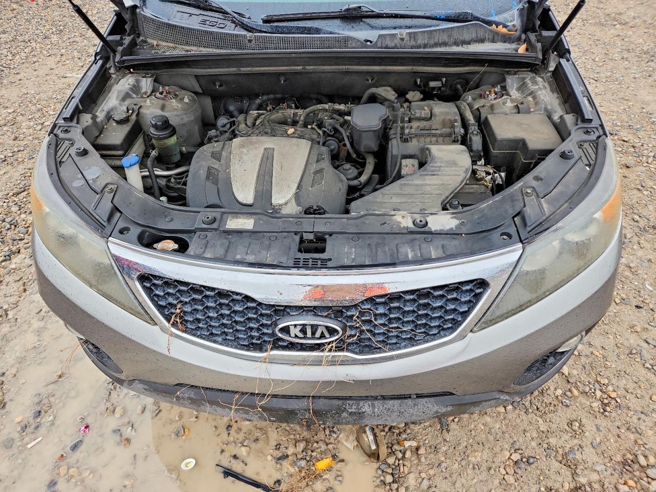 2011 KIA SORENTO
