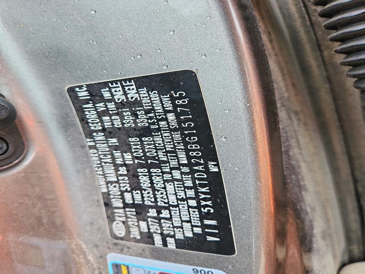2011 KIA SORENTO