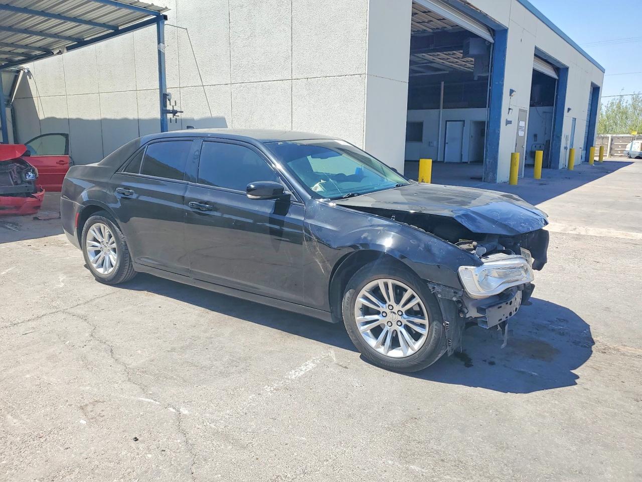 2016 CHRYSLER 300