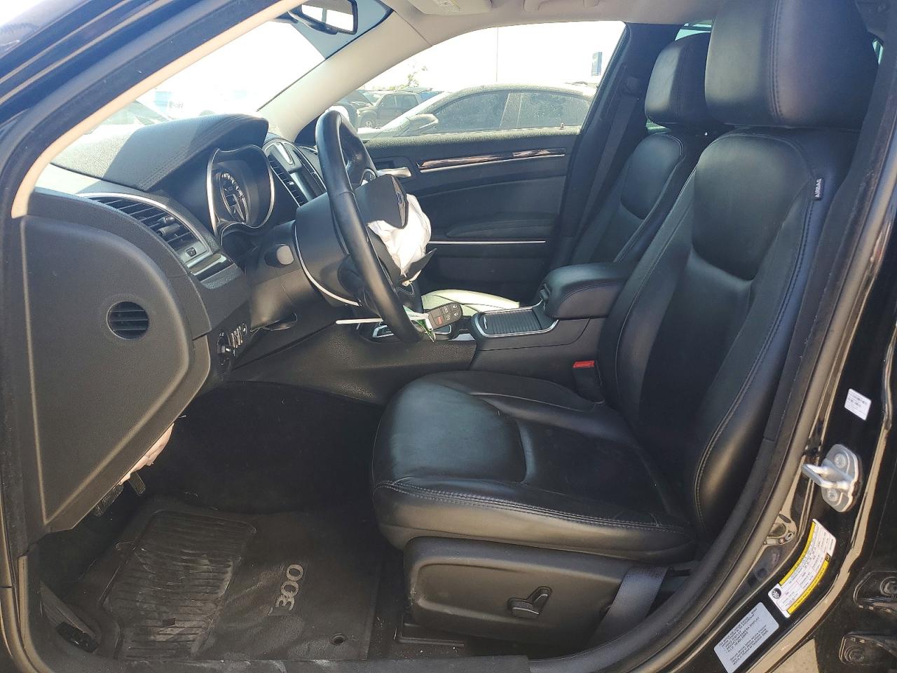 2016 CHRYSLER 300