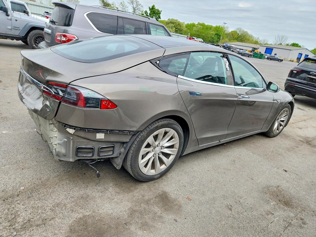 2016 TESLA MODEL S