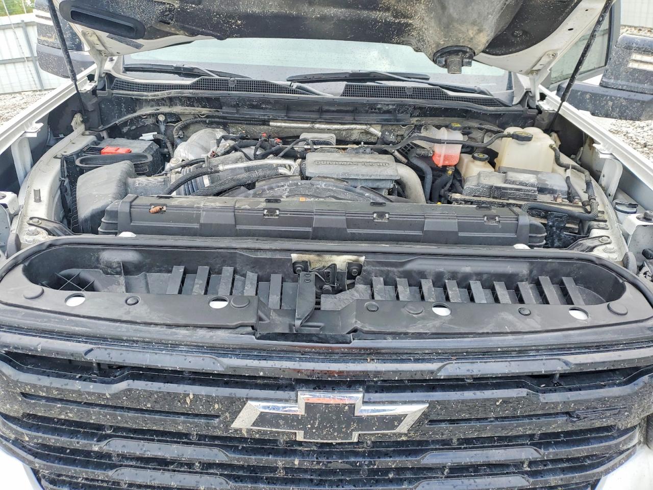 2025 CHEVROLET SILVERADO