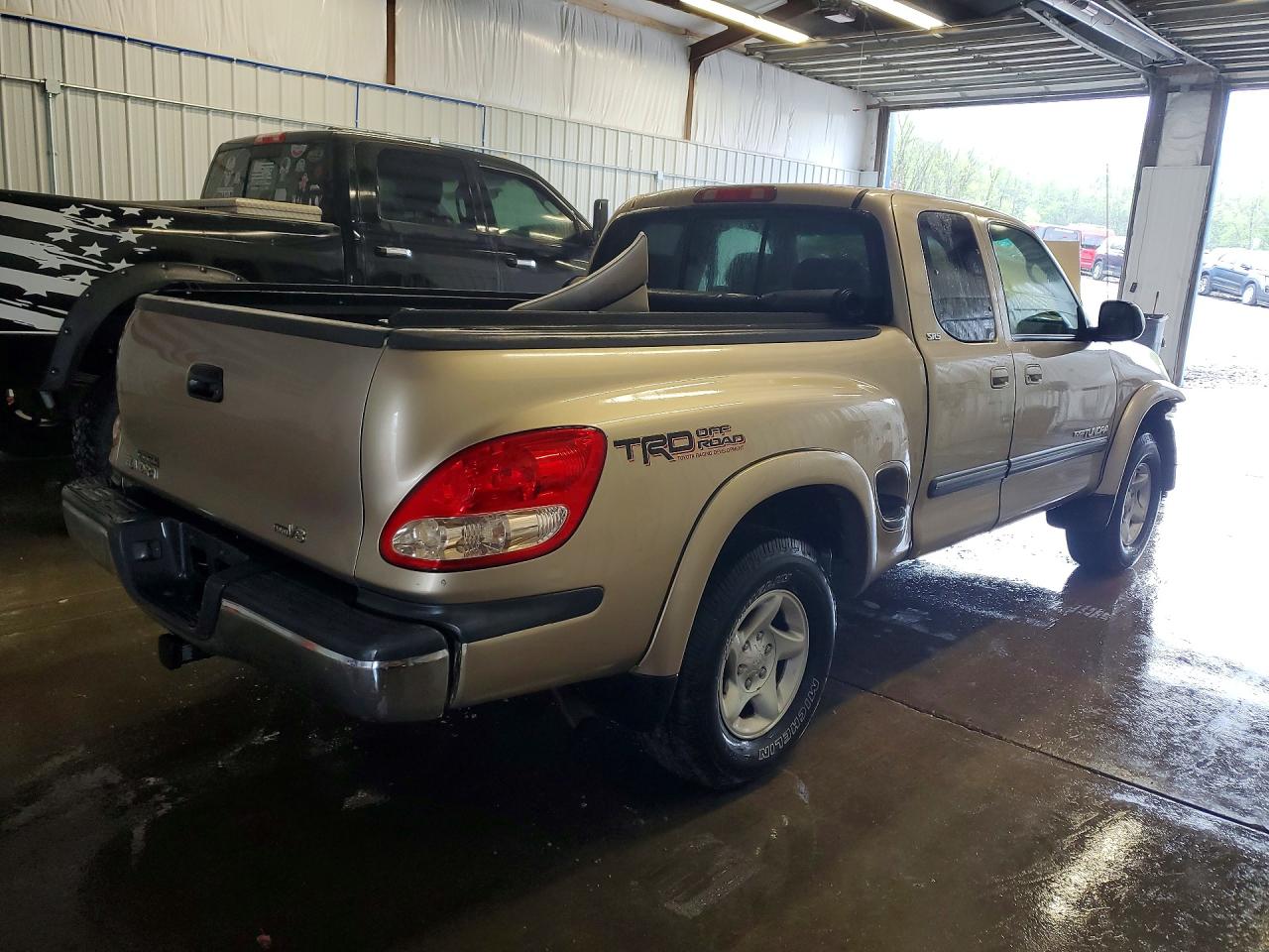 2003 TOYOTA TUNDRA
