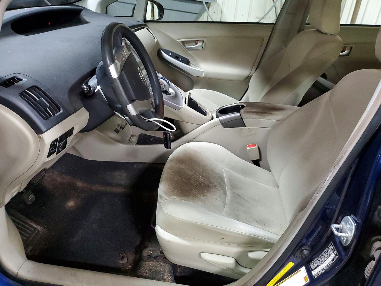 2015 TOYOTA PRIUS