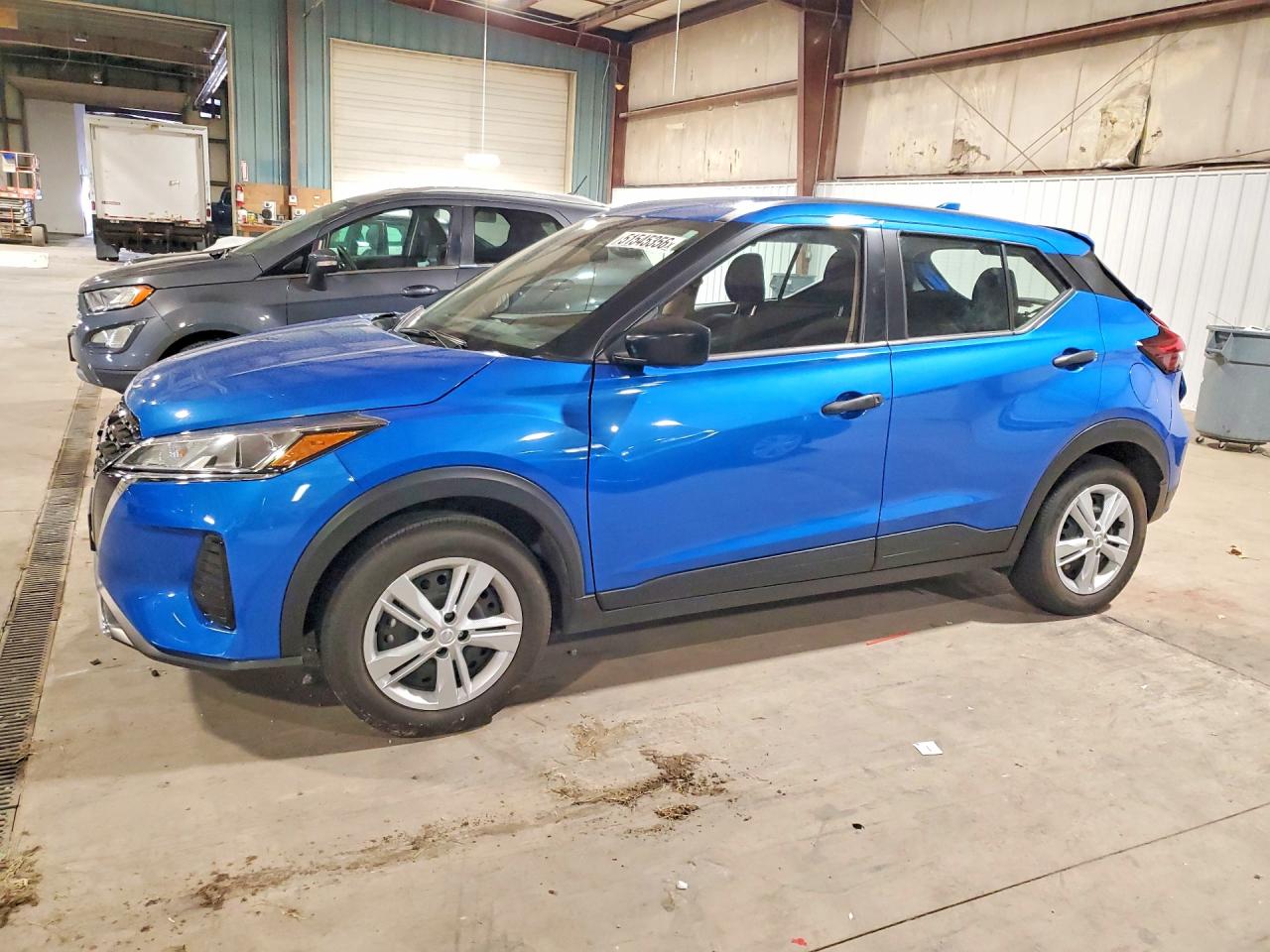 2024 NISSAN KICKS