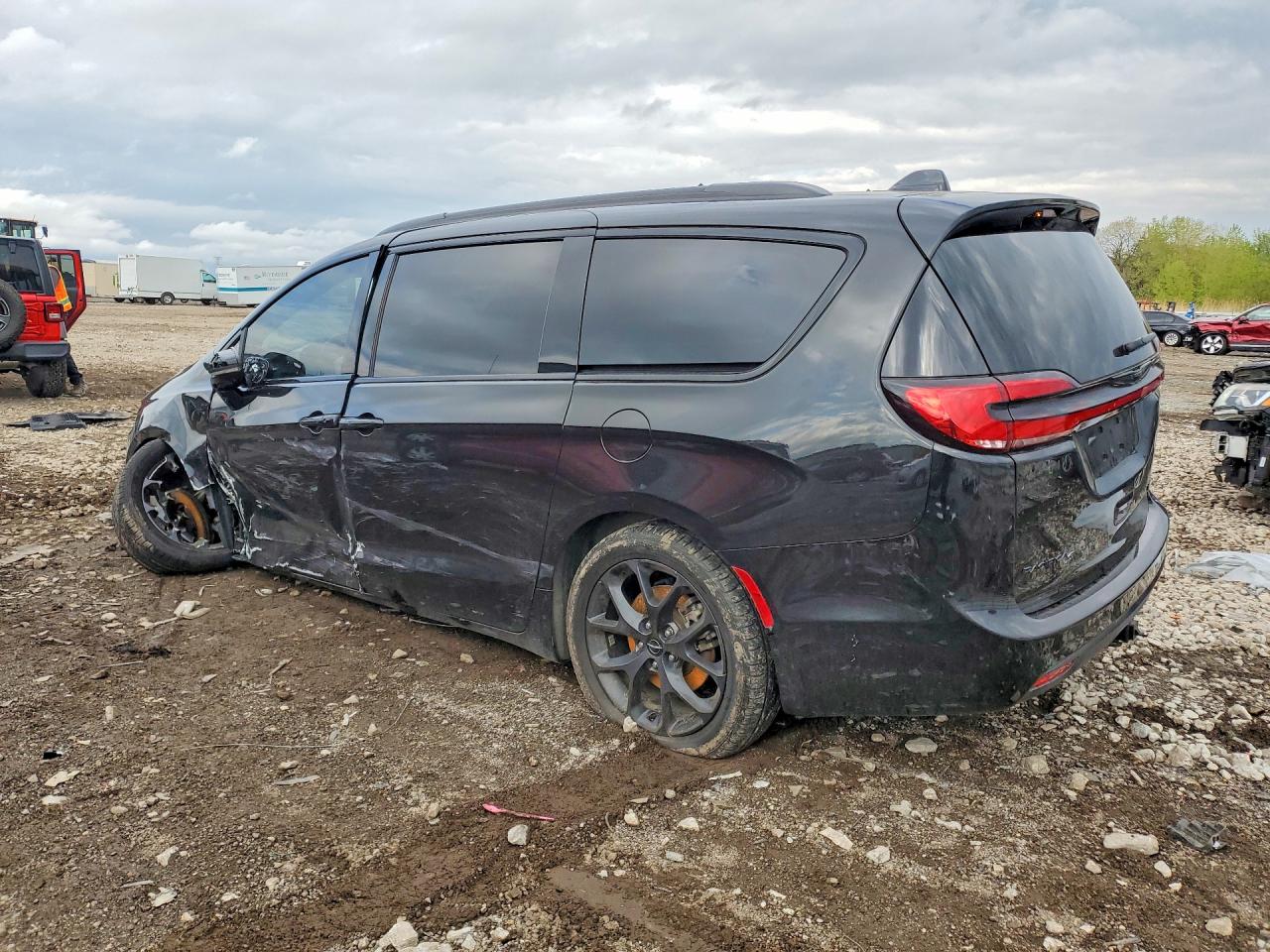2021 CHRYSLER PACIFICA