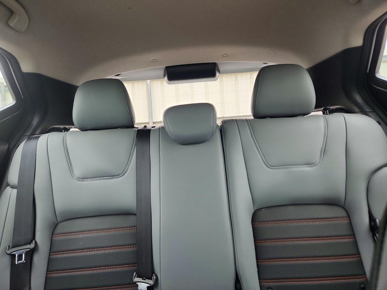 2021 NISSAN KICKS
