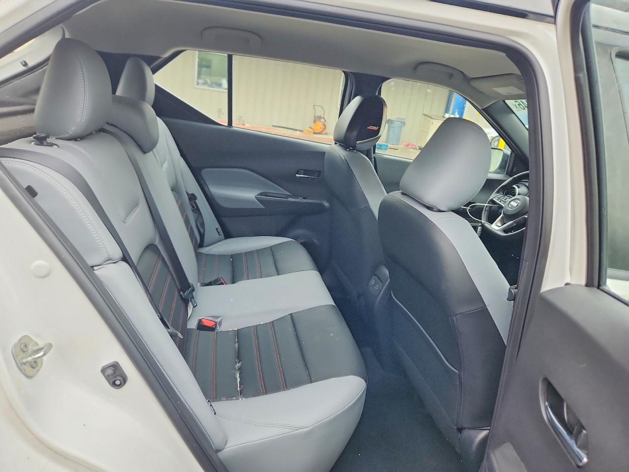 2021 NISSAN KICKS