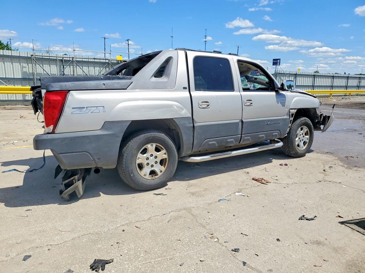 2005 CHEVROLET AVALANCHE
