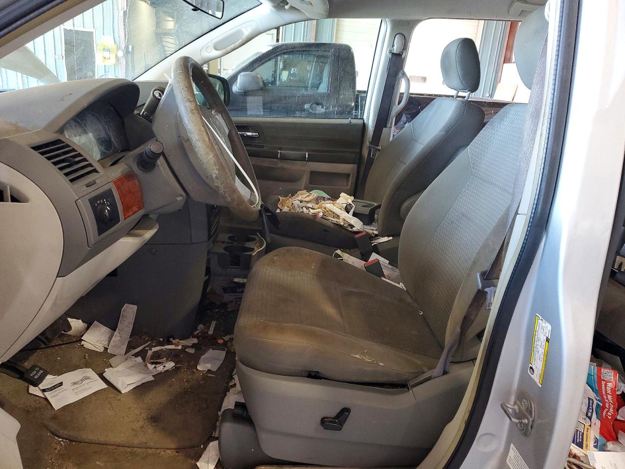 2008 CHRYSLER MINIVAN
