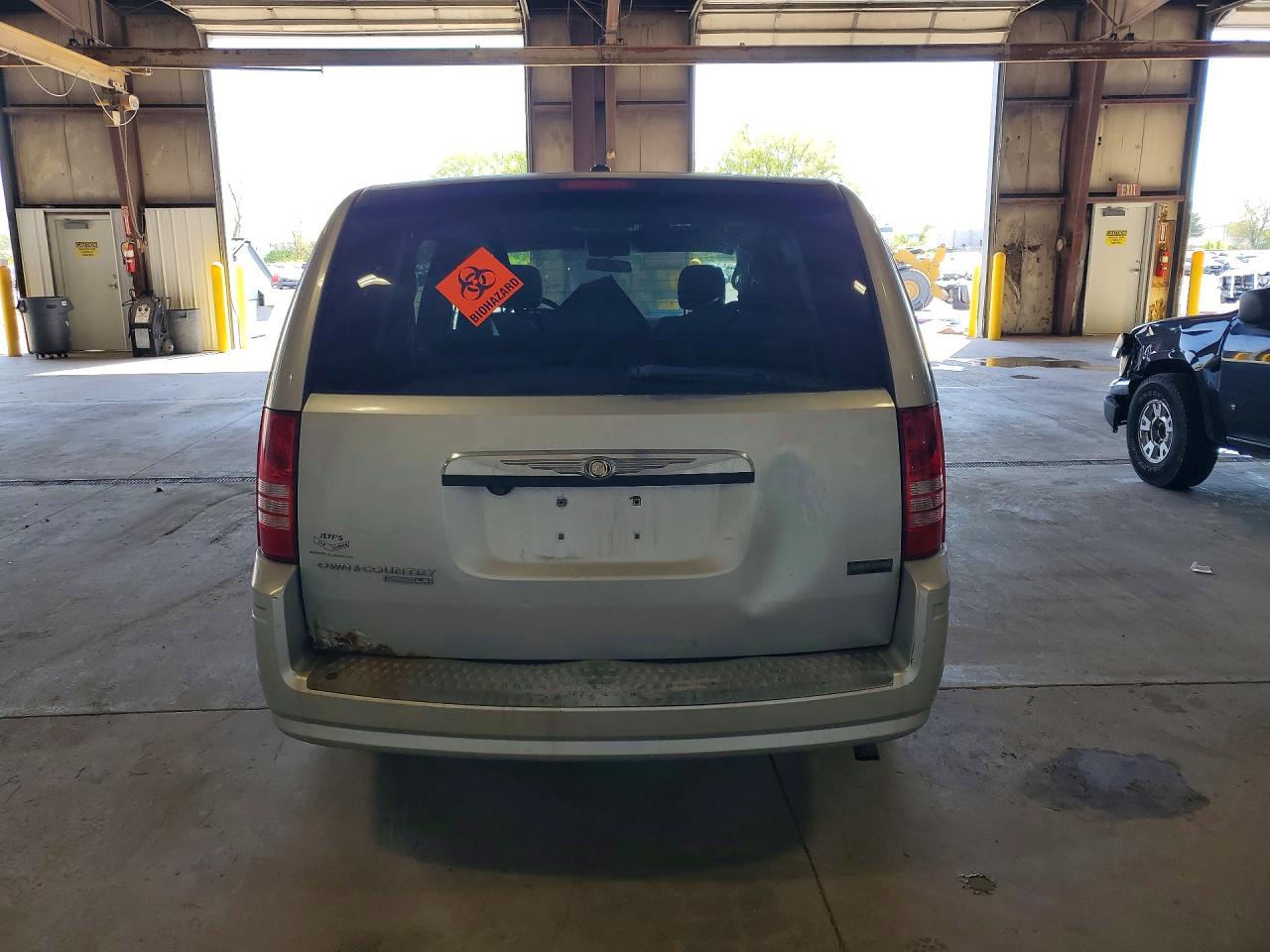 2008 CHRYSLER MINIVAN