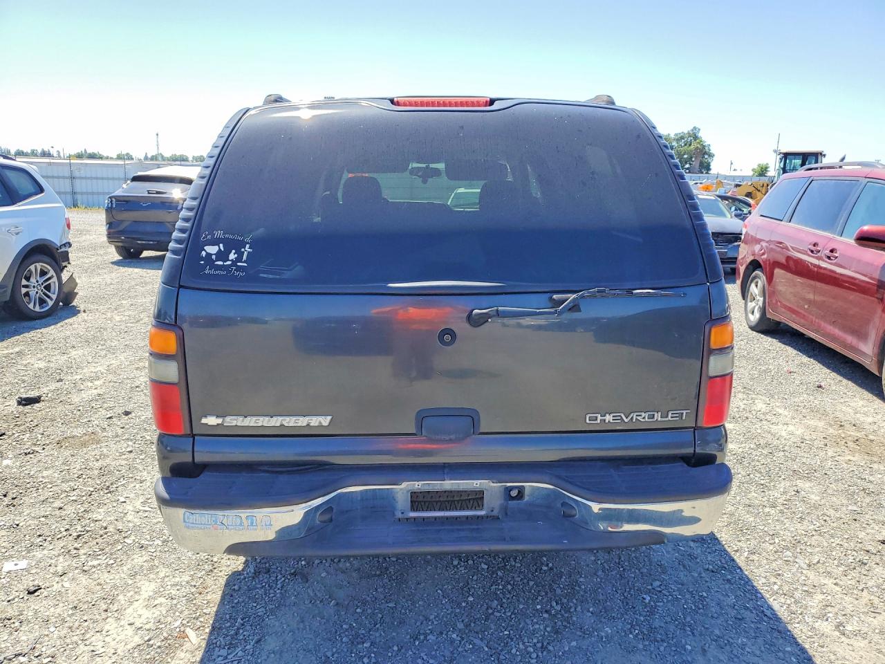 2004 CHEVROLET SUBURBAN