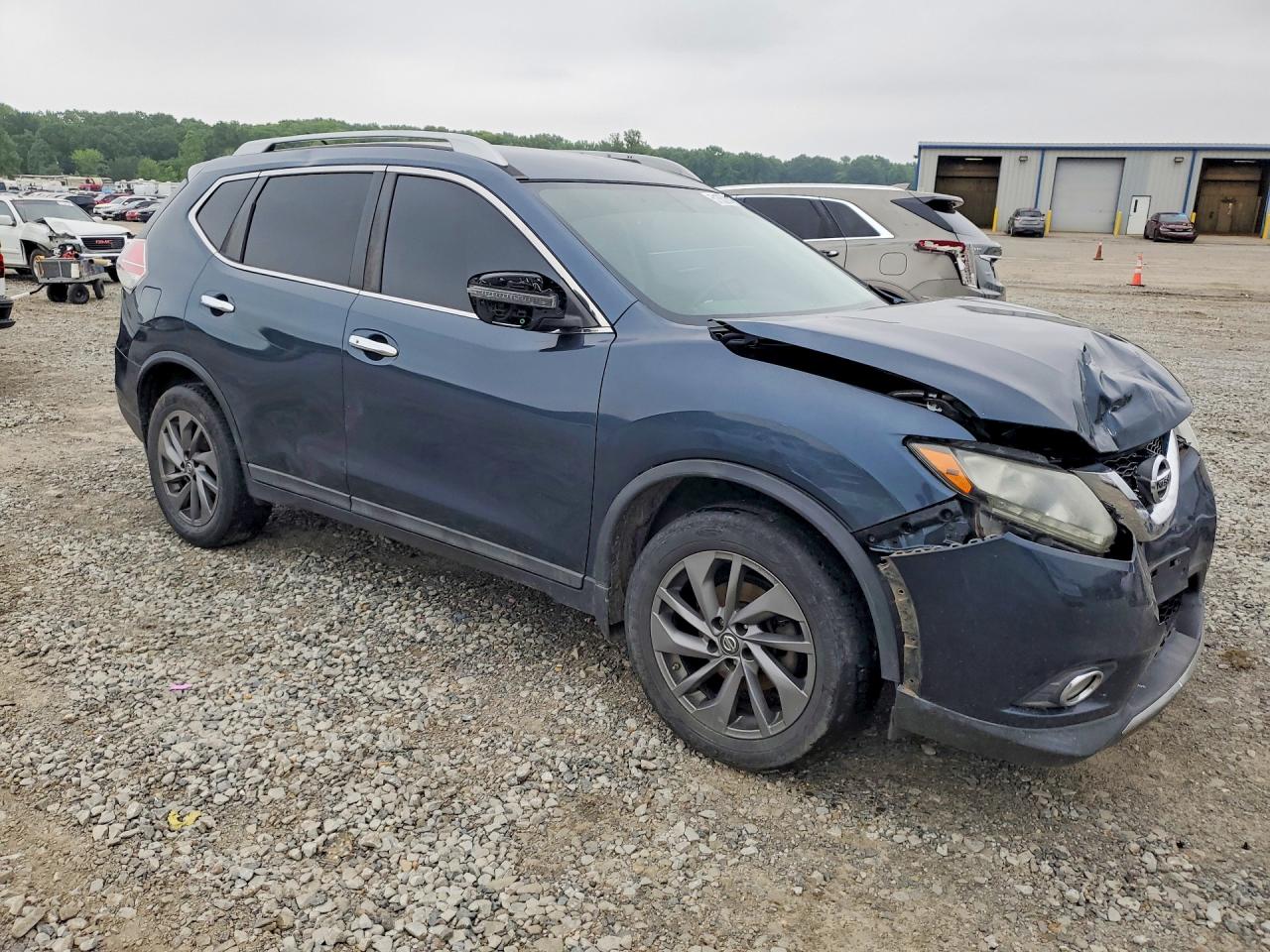 2016 NISSAN ROGUE