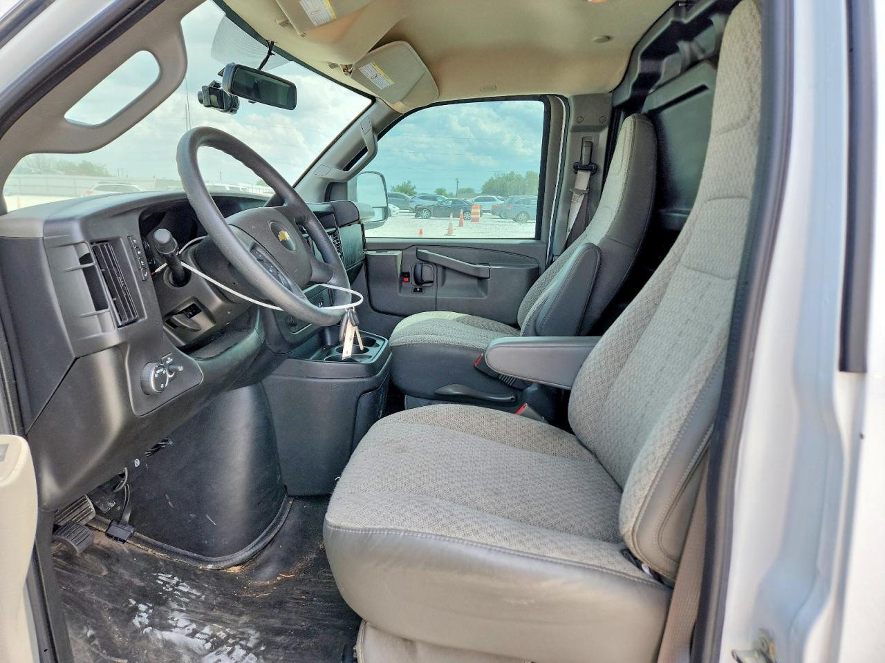 2024 CHEVROLET EXPRESS