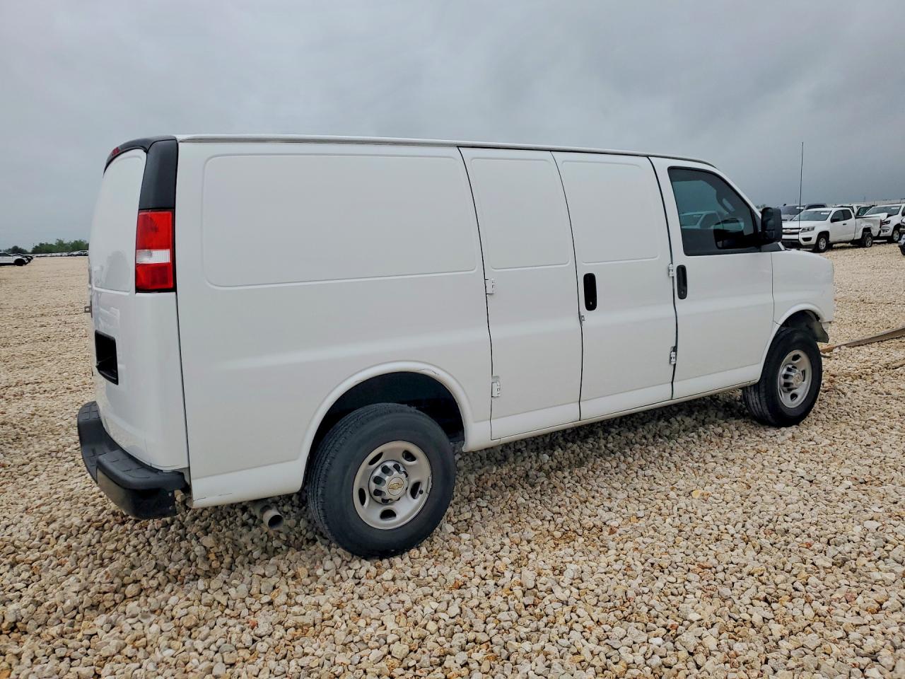 2024 CHEVROLET EXPRESS