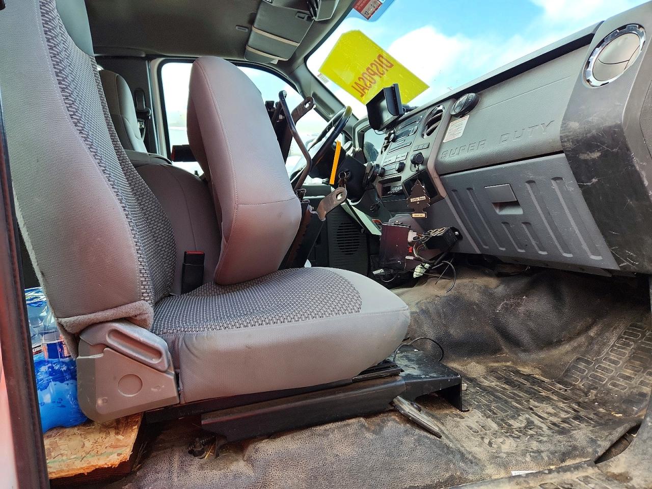 2012 FORD F750
