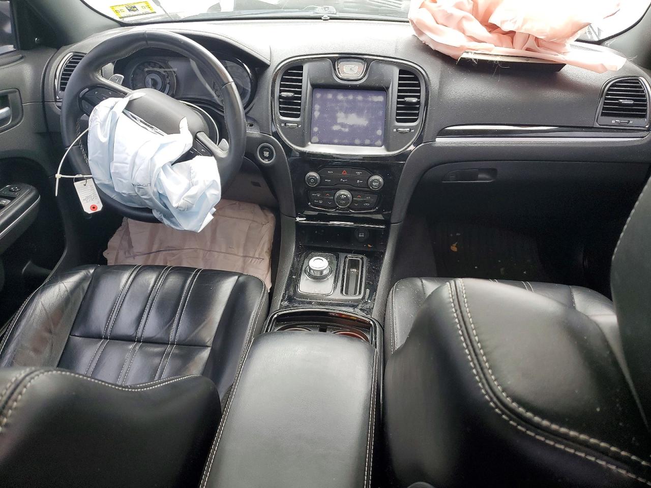 2019 CHRYSLER 300