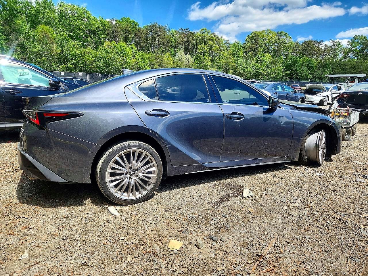2023 LEXUS IS