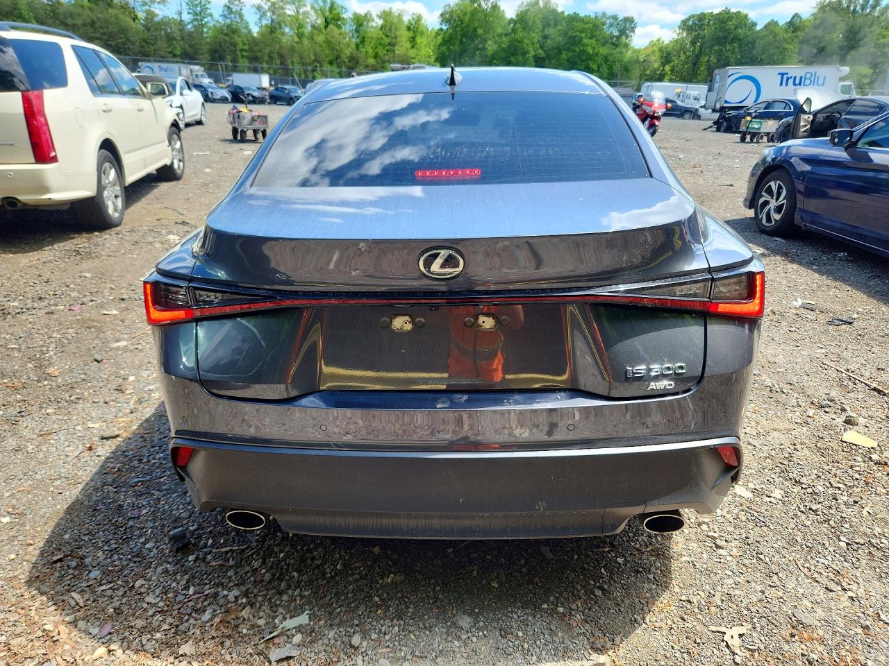 2023 LEXUS IS