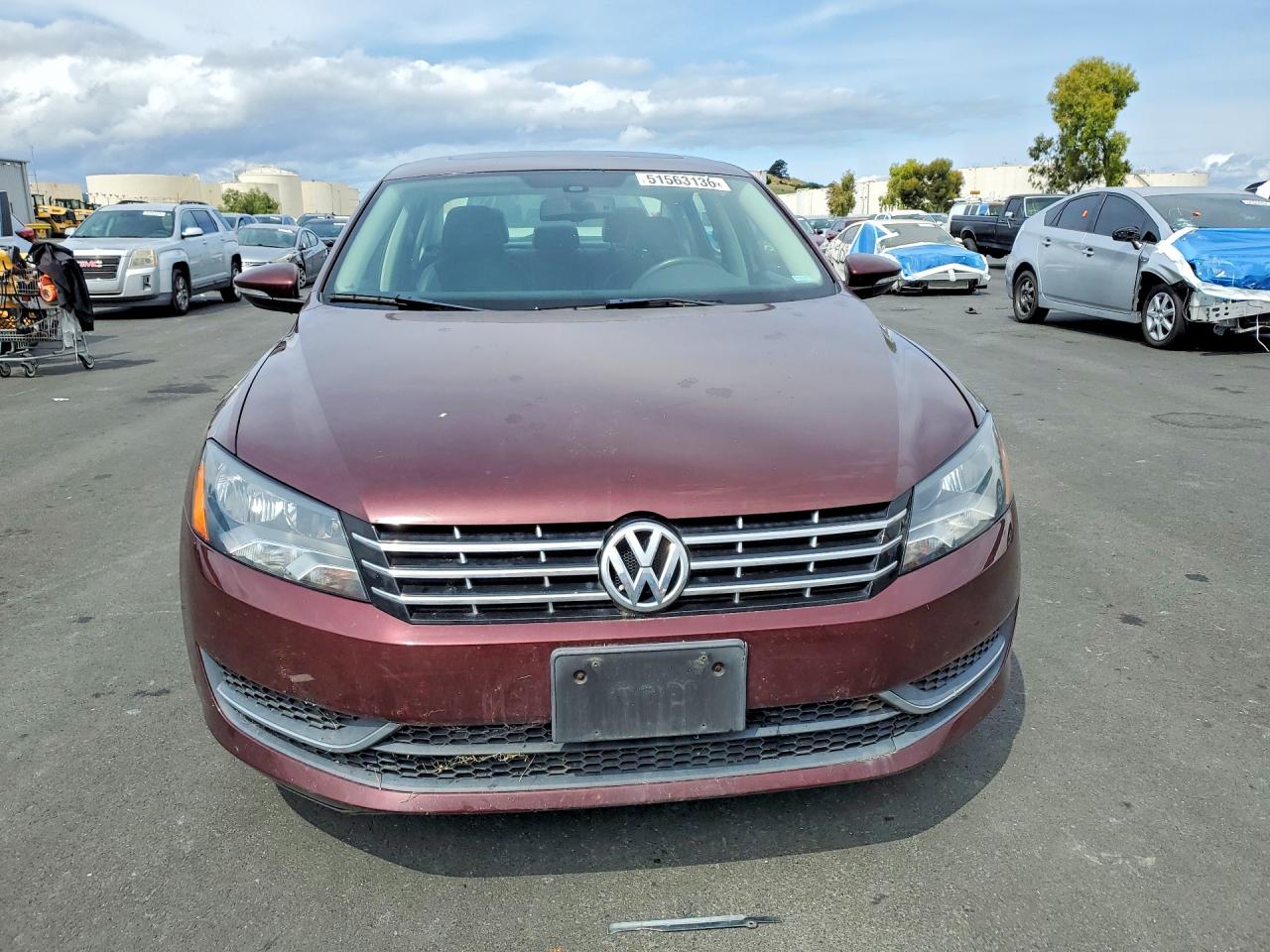 2012 VOLKSWAGEN PASSAT