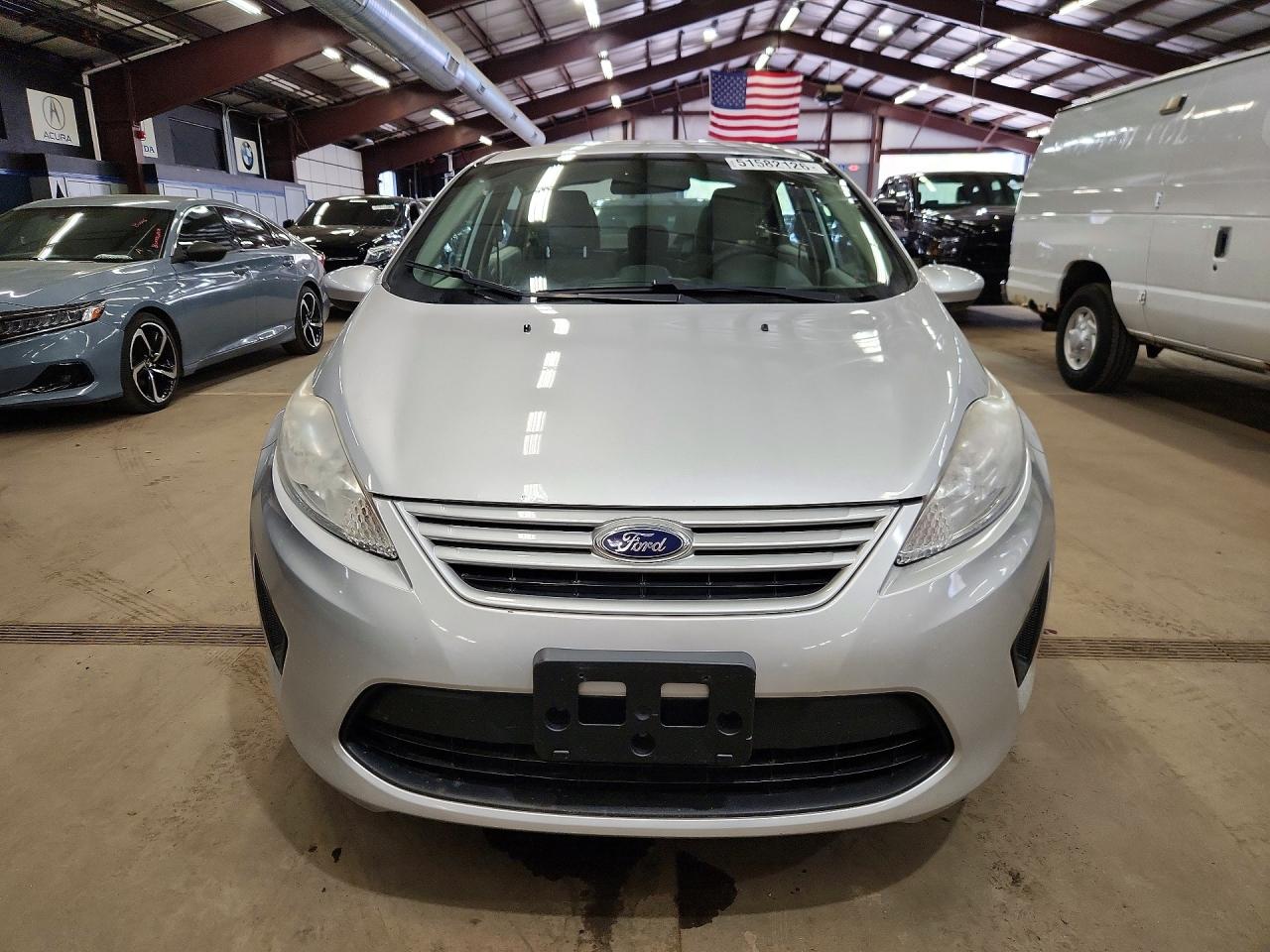 2013 FORD FIESTA