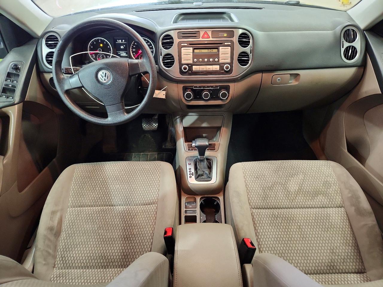 2010 VOLKSWAGEN TIGUAN
