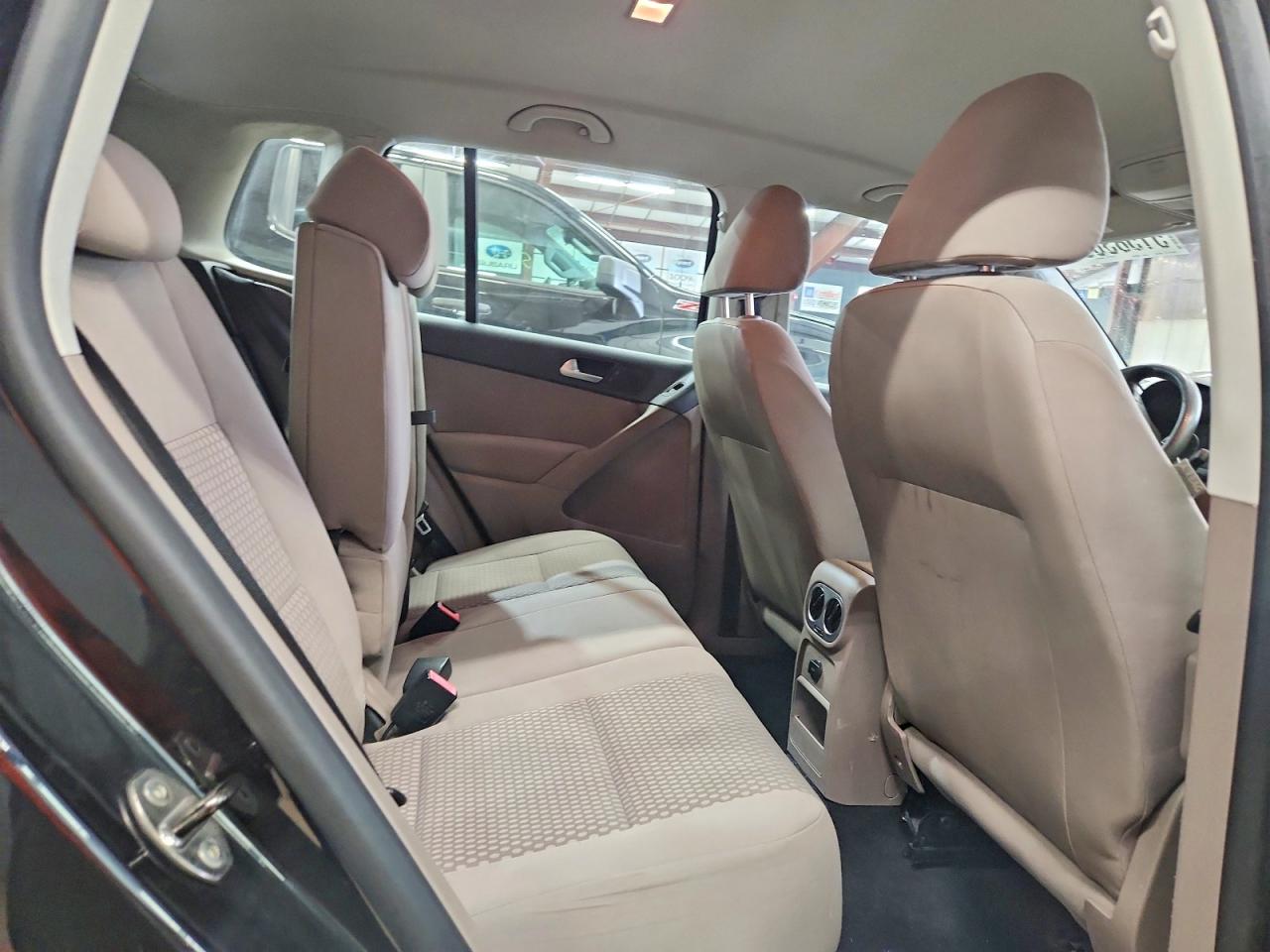 2010 VOLKSWAGEN TIGUAN