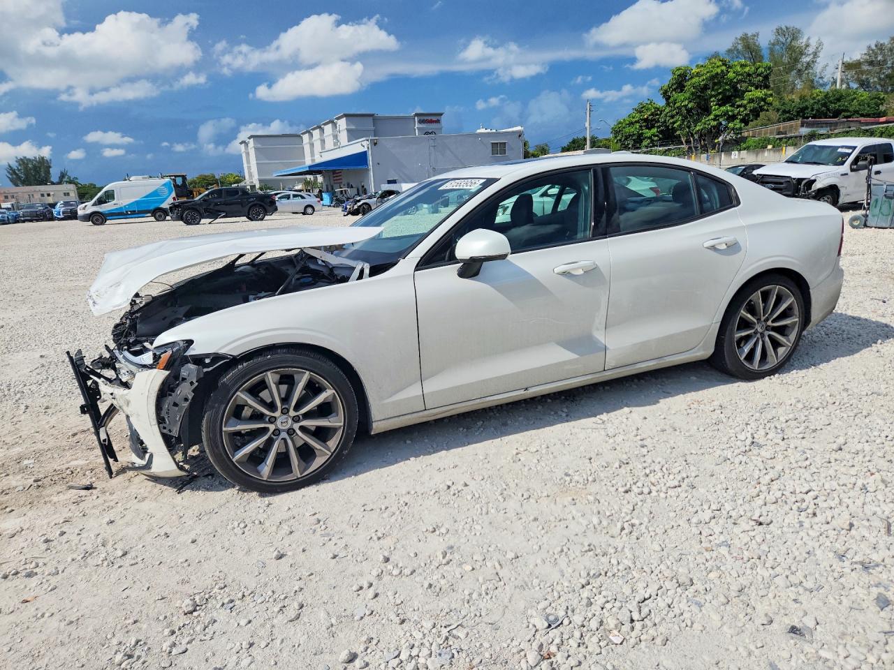 2019 VOLVO S60