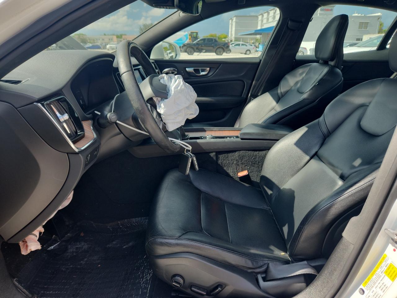 2019 VOLVO S60