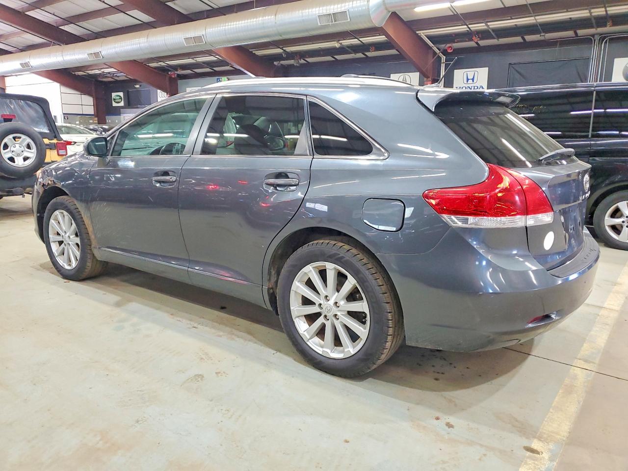 2010 TOYOTA VENZA