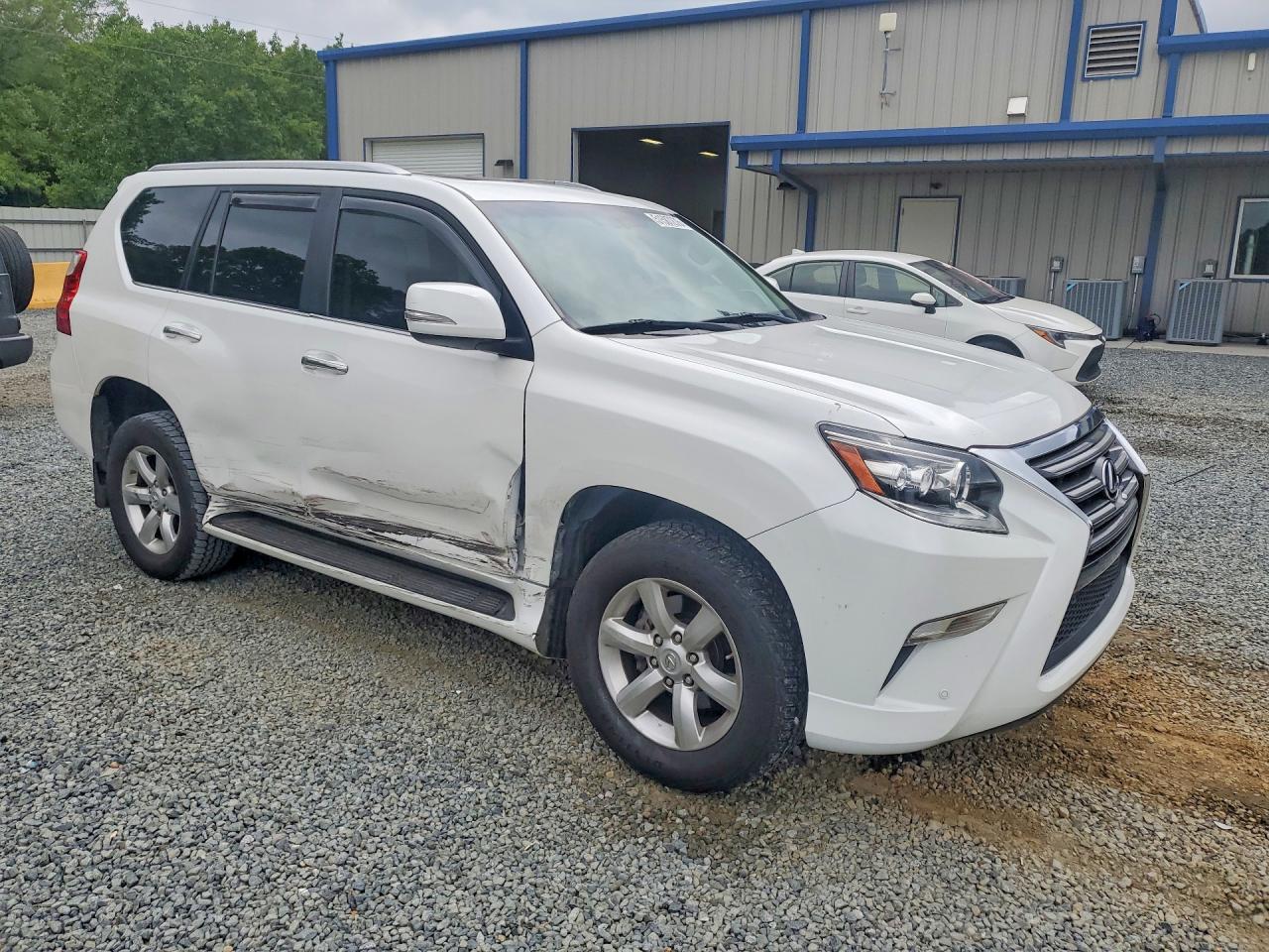 2011 LEXUS GX