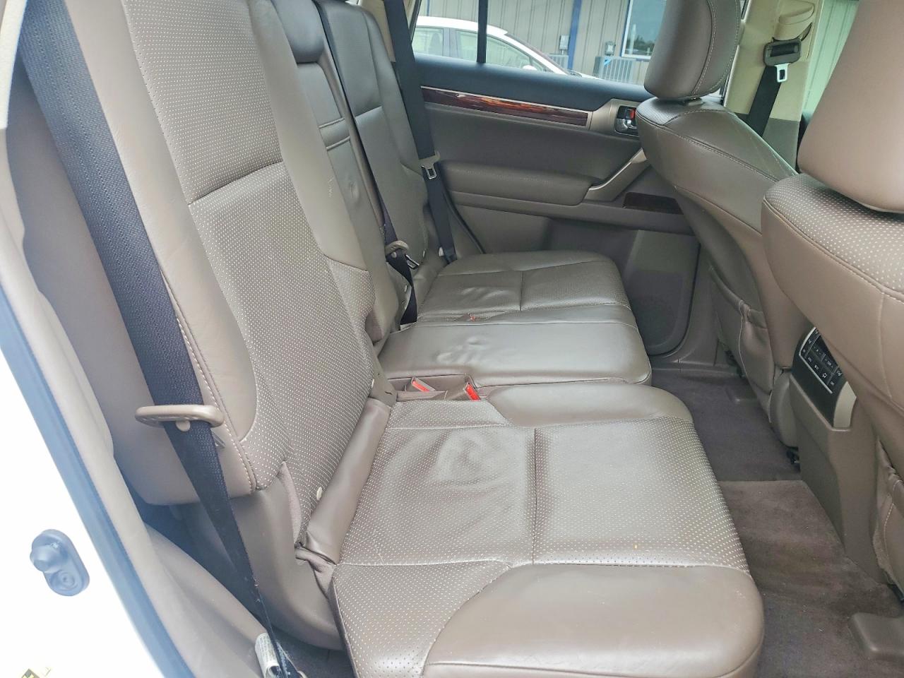 2011 LEXUS GX