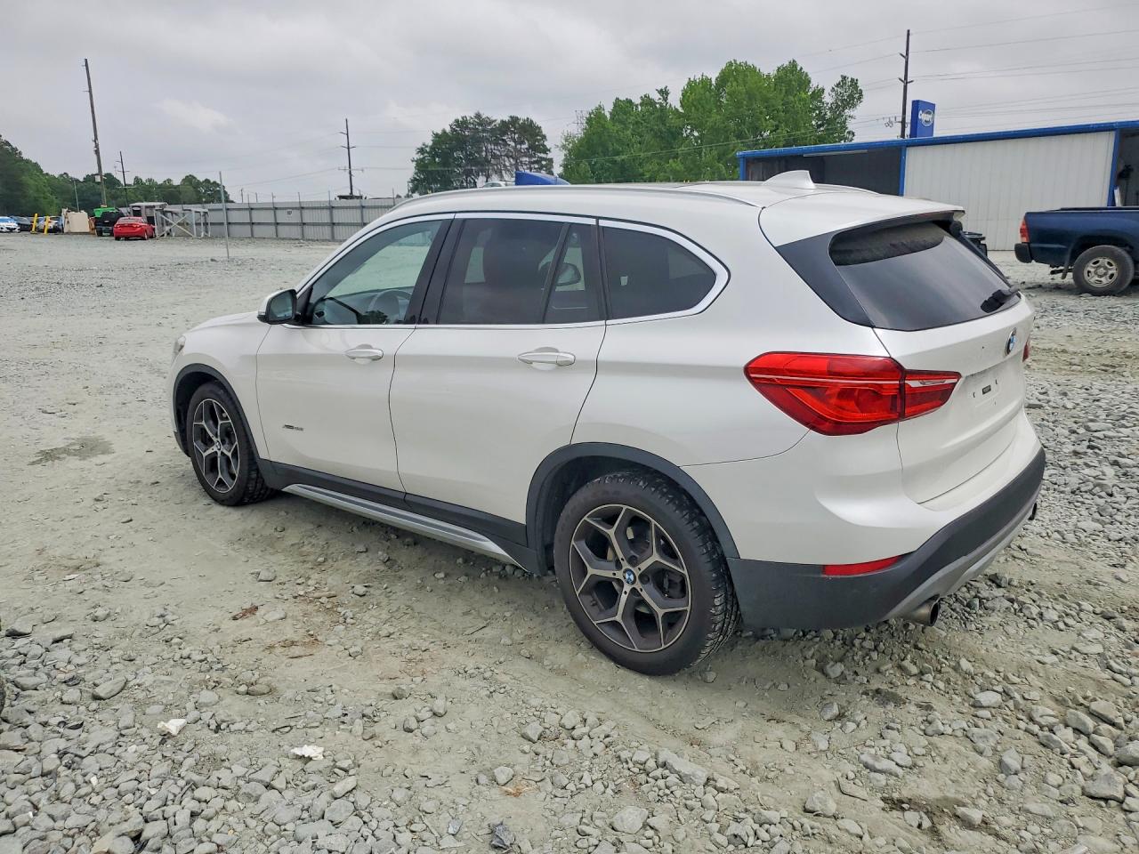 2016 BMW X1
