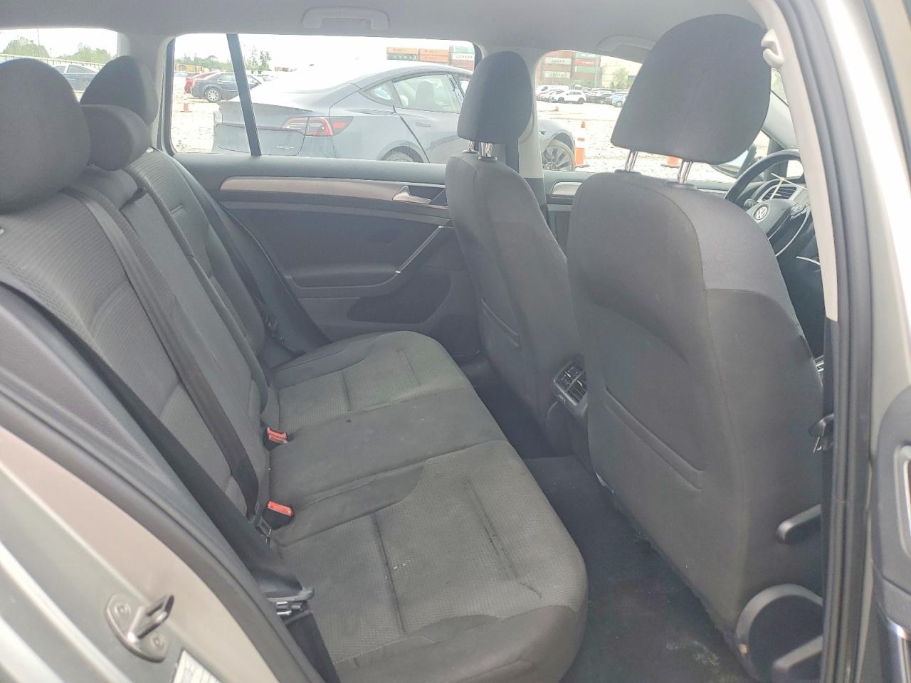 2017 VOLKSWAGEN GOLF