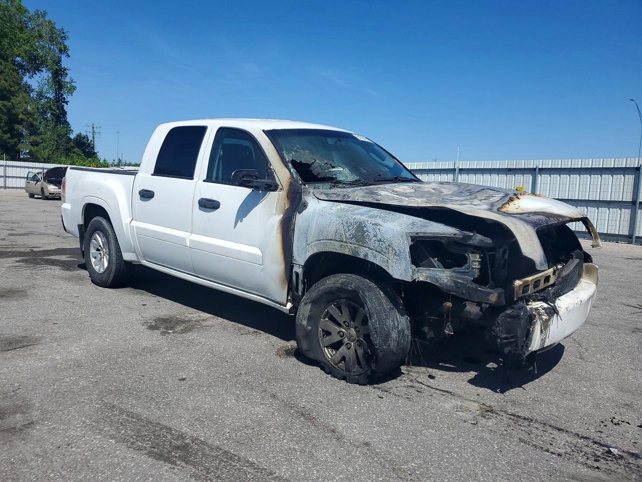 2006 MITSUBISHI RAIDER