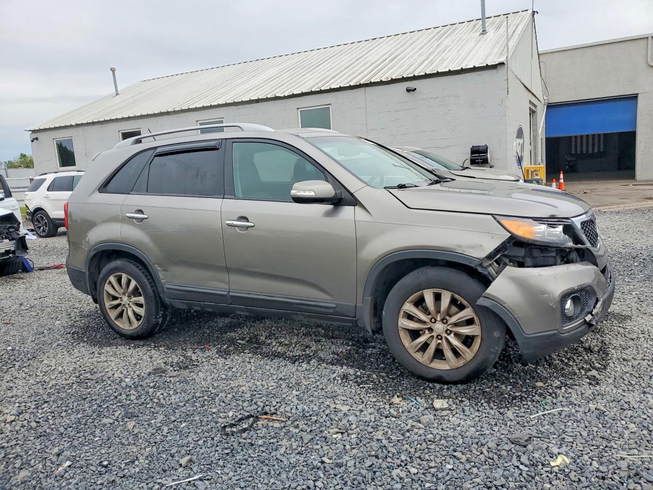 2011 KIA SORENTO