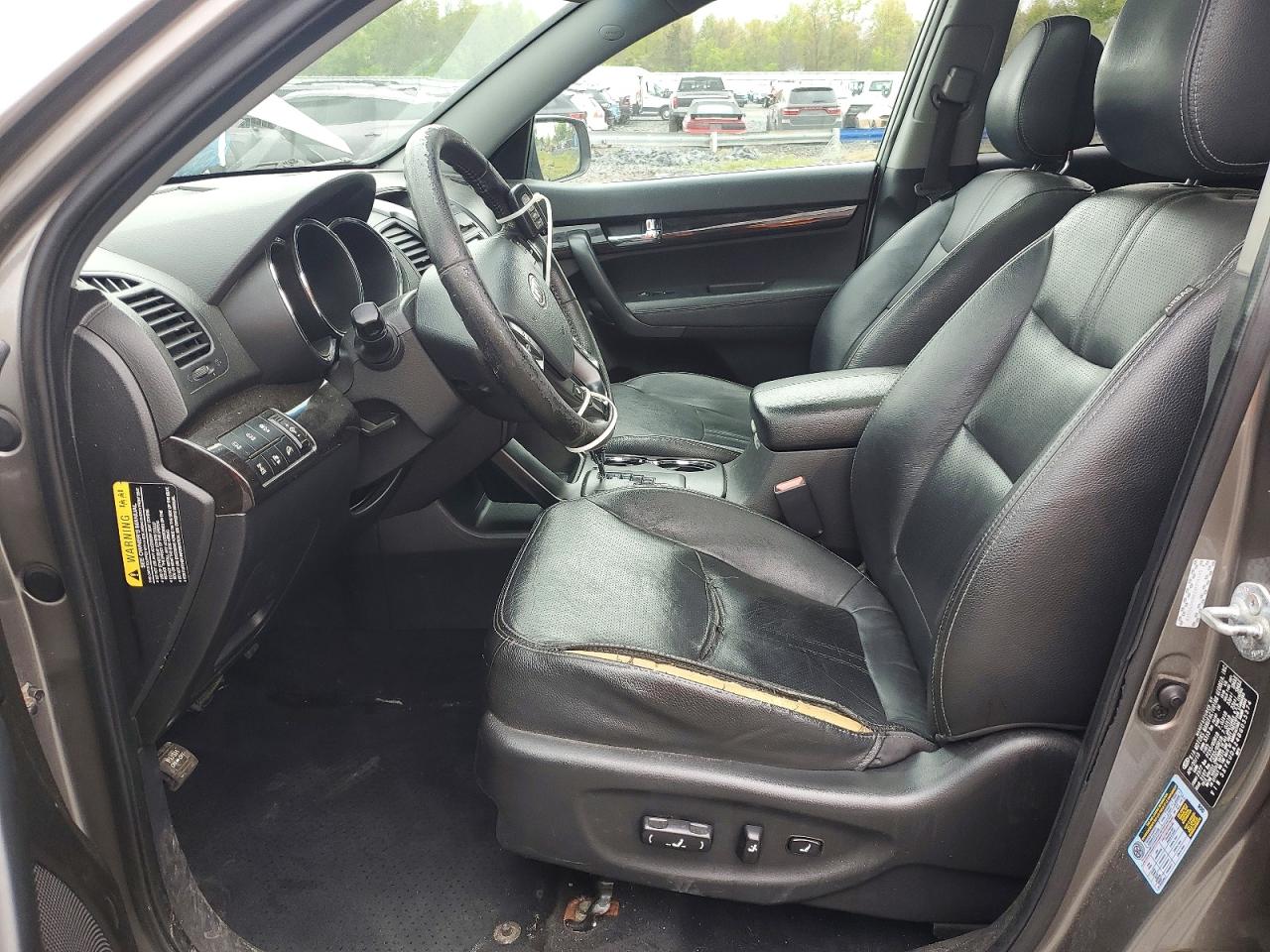 2011 KIA SORENTO